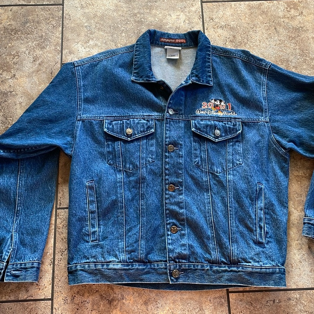 2001 Walt Disney World Men’s Denim Jacket Large